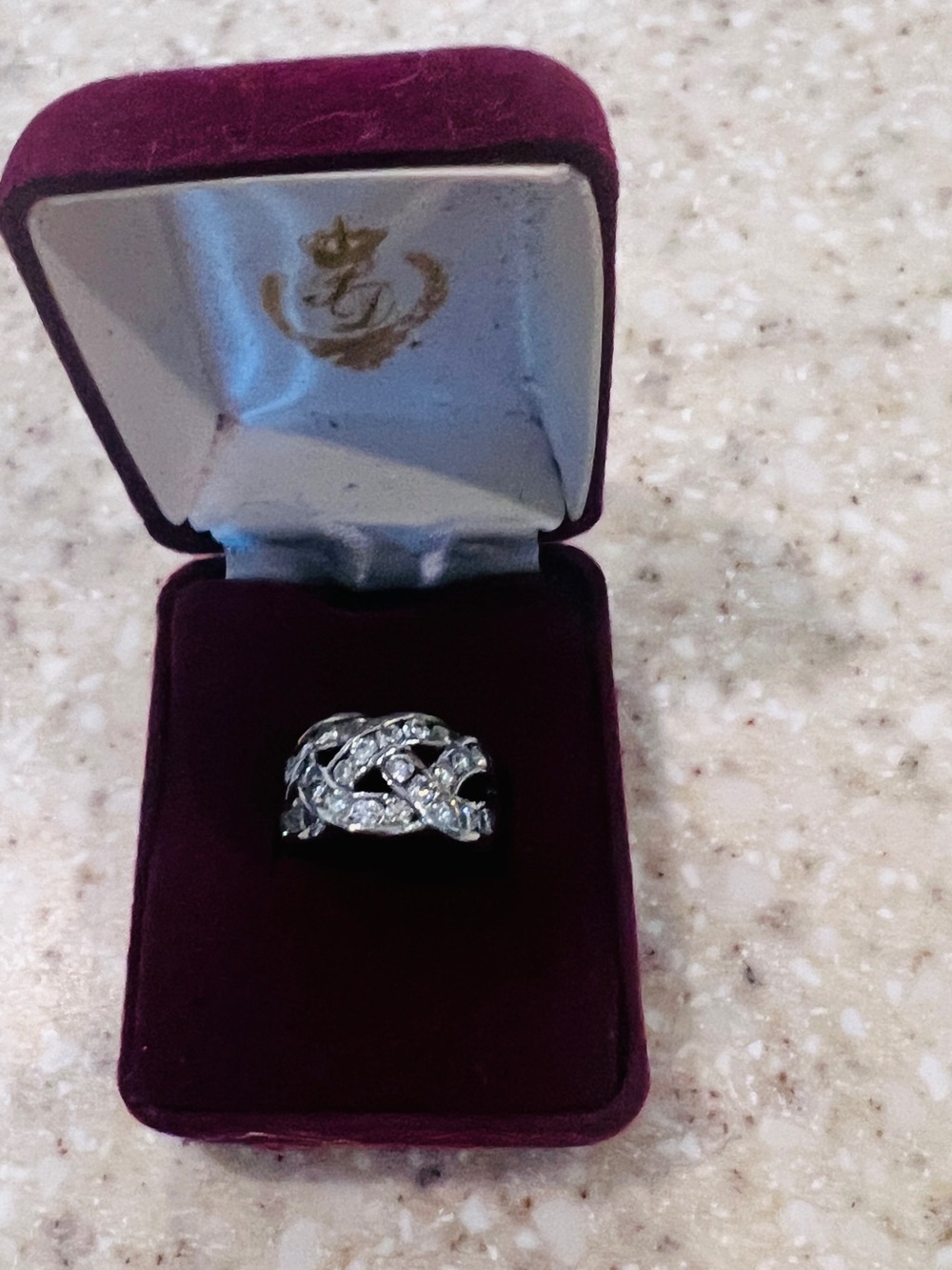 Premier Designs Vintage Silver Crystal Twist Band Ring